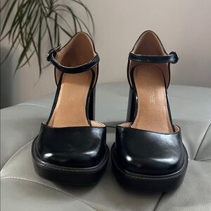 Crown Vintage Black Ankle Strap Heels